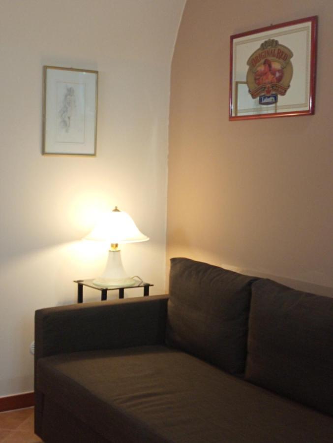 La Dimora Degli Dei Apartment Bari Bagian luar foto